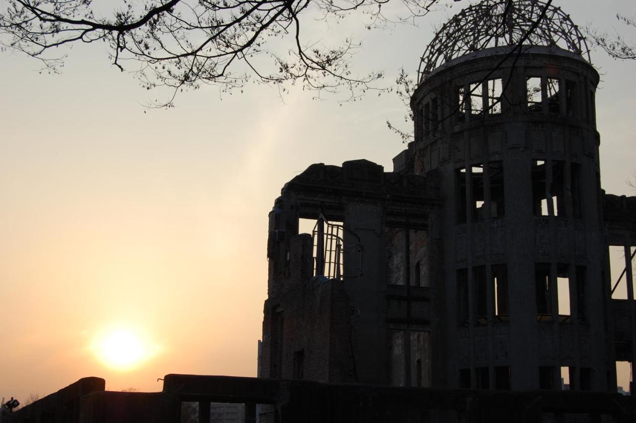 Santiago Hotel Hiroshima Exterior photo